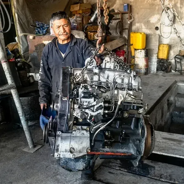 Ángel Pila, mecánico especialista - taller mecánico sur de Quito, mecánica automotriz cerca de mí