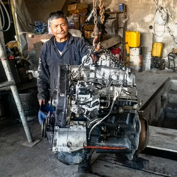 Ángel Pila, Mecánico Especialista de Talleres Servi Auto